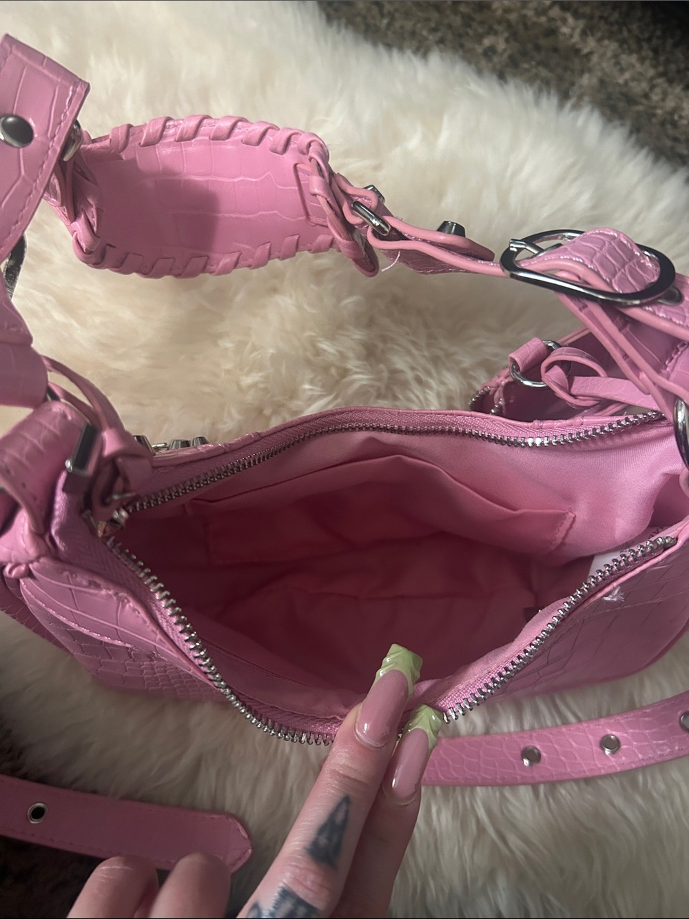 Dolls Kill Shoulder Bag - Picture 8 of 8